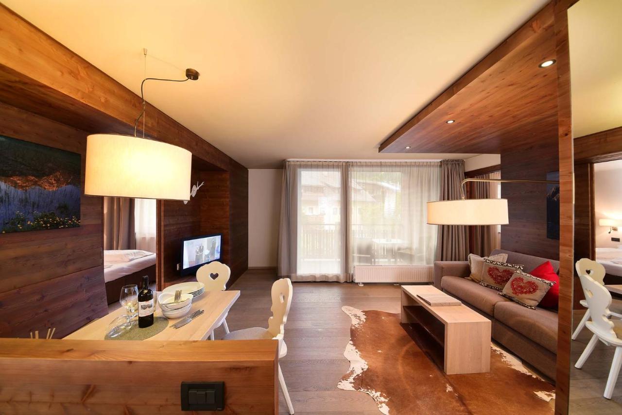 Ariston Dolomiti Residence Добиако Екстериор снимка