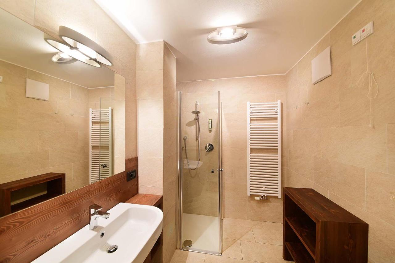 Ariston Dolomiti Residence Добиако Екстериор снимка